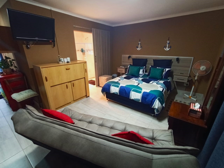 2 Bedroom Property for Sale in Humansdorp Eastern Cape